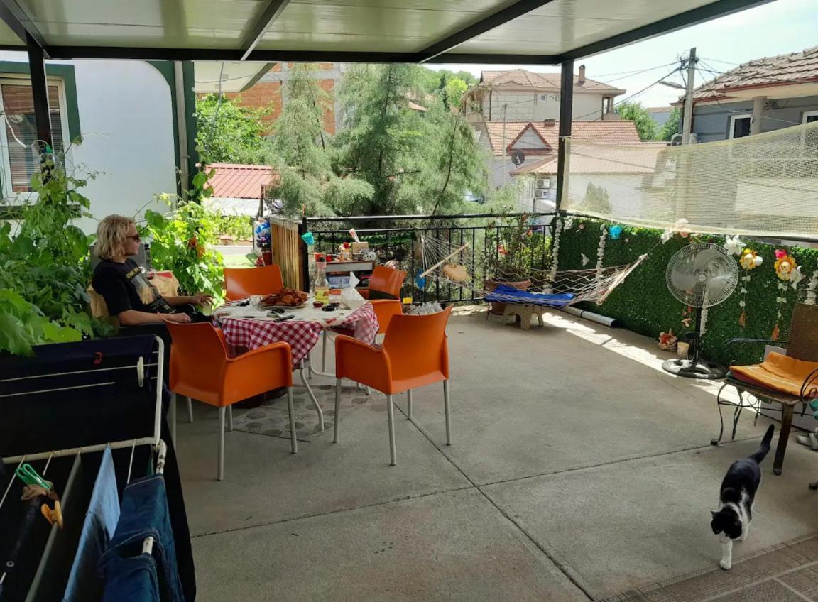 スコピエ Adem'S Cozy Terrace Retreat Bed & Breakfast エクステリア 写真